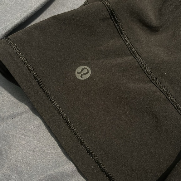 Lulu Lemon Skirt - Picture 3 of 6